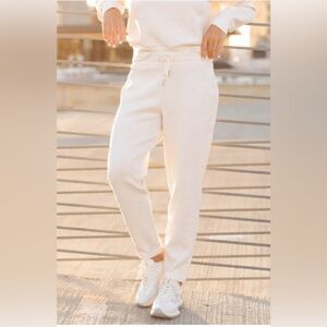 NWT Spanx Airessentials tapered pant Size XL